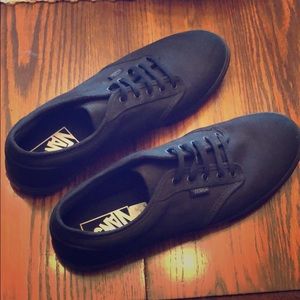 NWOT Black Vans